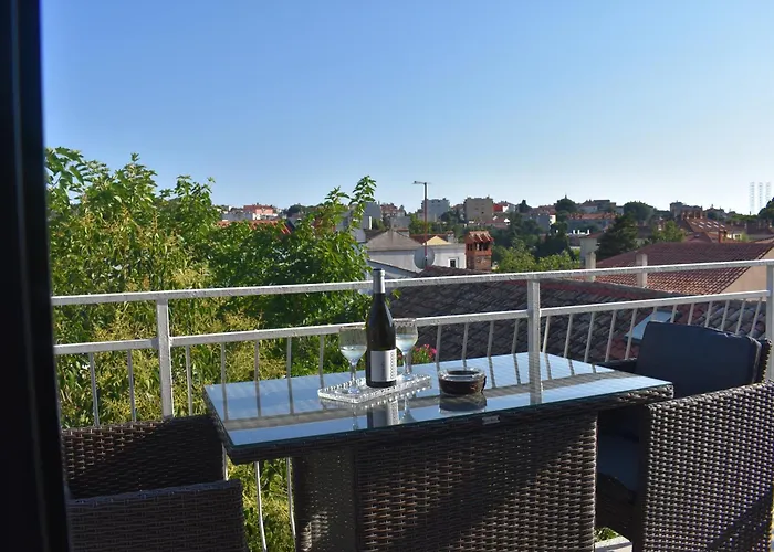 House Suzana Σπίτι διακοπών Πούλα