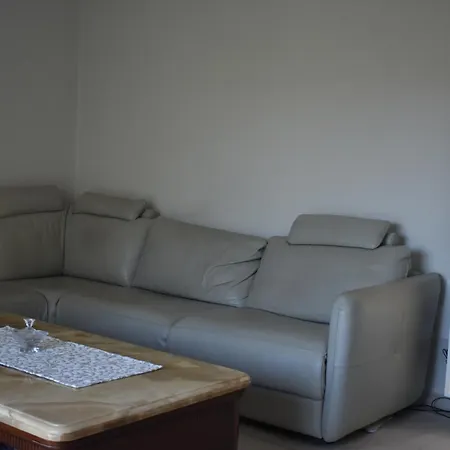 בית נופש House Suzana פולה